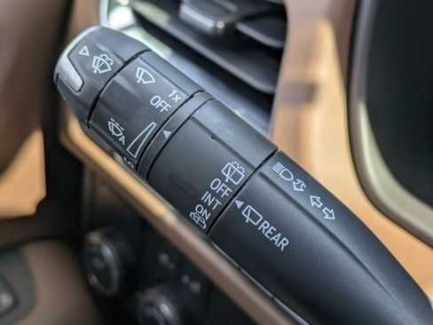 Used 2023 Chevrolet Tahoe High Country image 29