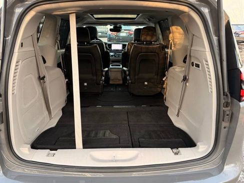 Used 2022 Chrysler Pacifica Limited image 26