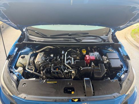 Used 2025 Nissan Sentra SV FWD image 31