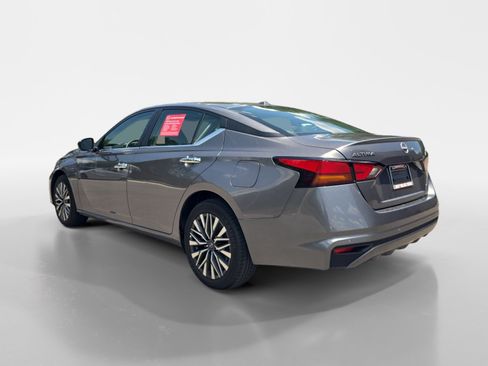 Certified 2025 Nissan Altima 2.5 SV AWD/4WD image 3