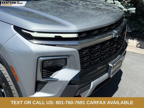 Used 2025 Chevrolet Traverse Z71 AWD/4WD image 14