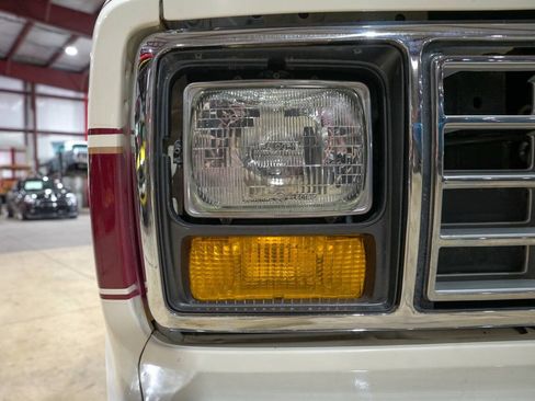 Used 1987 Ford E-150 and Econoline 150 RWD image 33