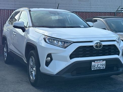 Used 2020 Toyota RAV4 XLE w/ XLE Grade Weather Package AWD/4WD image 2