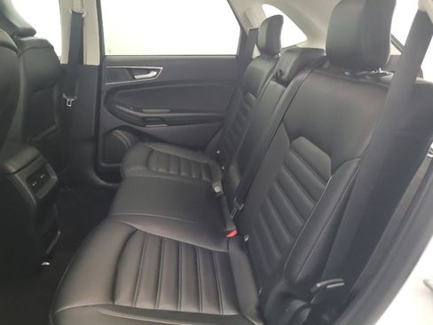Used 2024 Ford Edge SEL image 18