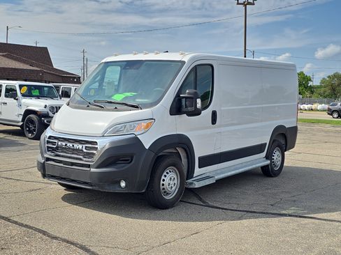 Used 2025 RAM ProMaster 2500 w/ U-Haul Equipment Group FWD image 2