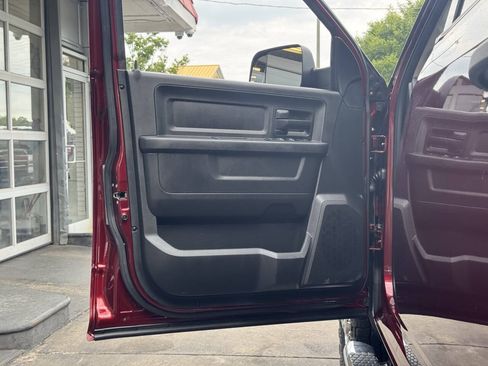 Used 2017 RAM 2500 Tradesman w/ Chrome Appearance Group AWD/4WD image 14