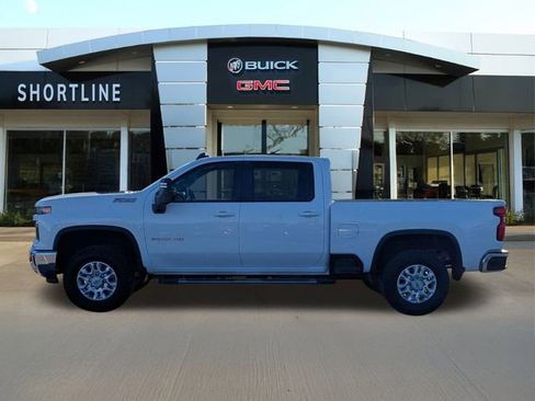 Used 2024 Chevrolet Silverado 2500 LT image 6