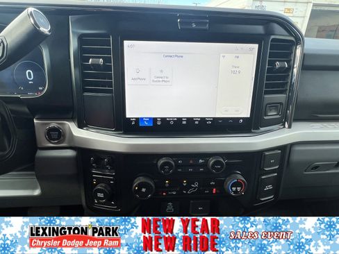 Used 2025 Ford F250 XLT w/ Black Appearance Package image 19