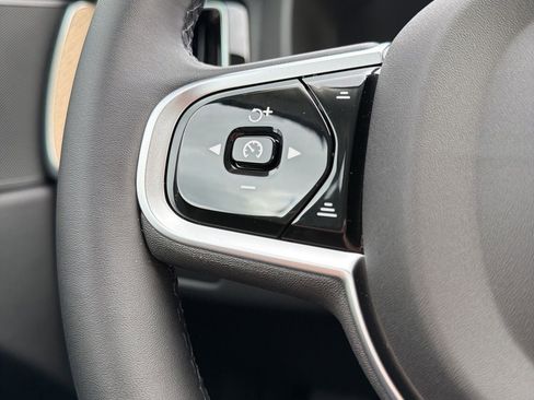 New 2026 Volvo XC60 B5 Plus w/ Climate Package image 62