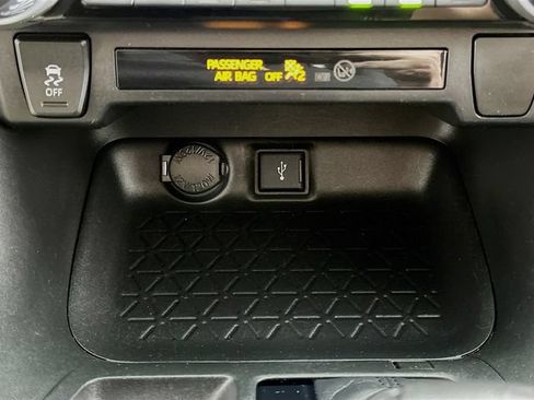 Used 2021 Toyota RAV4 LE w/ Carpet Mat Package (TMS) FWD image 18
