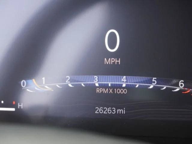 Certified 2024 Jeep Grand Cherokee Laredo RWD image 31