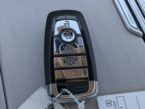 Certified 2025 Lincoln Navigator Reserve image 35