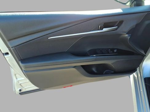 Used 2025 Toyota Camry LE image 12