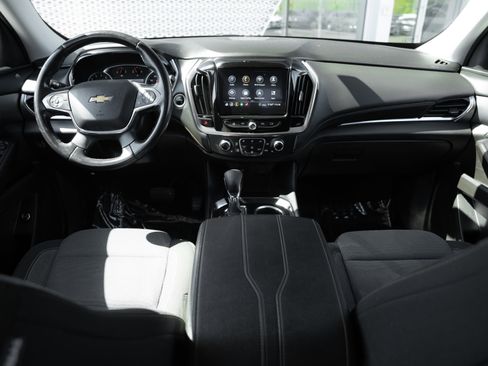 Used 2021 Chevrolet Traverse LT AWD/4WD image 8