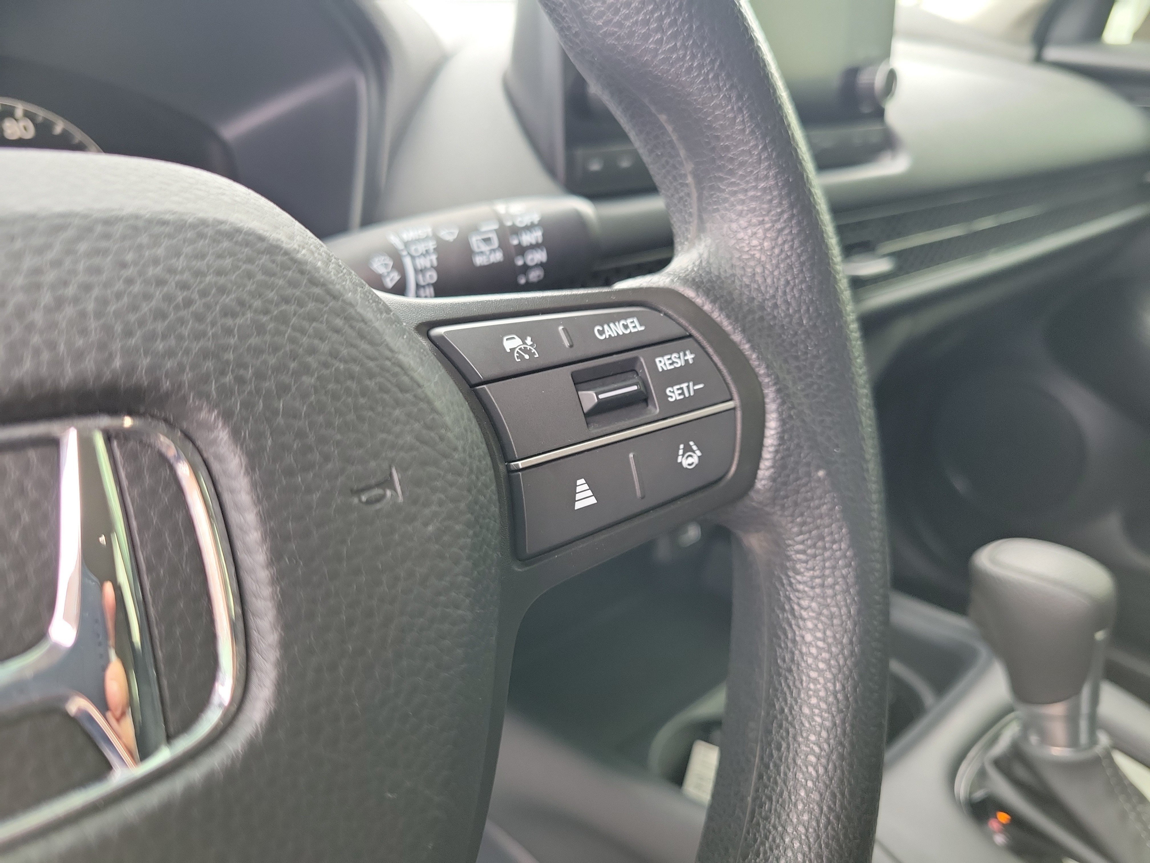Used 2024 Honda HR-V LX image 25