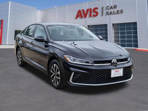 Used 2025 Volkswagen Jetta S FWD image 9