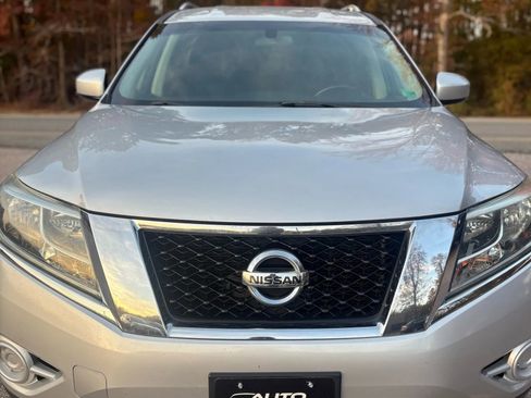 Used 2013 Nissan Pathfinder SV image 5