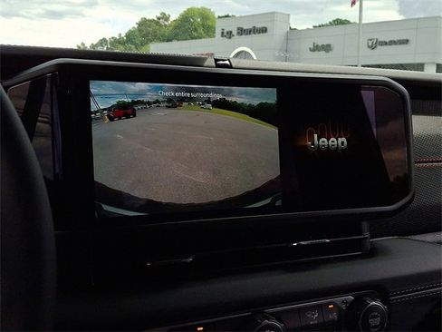 New 2025 Jeep Wrangler Rubicon w/ Convenience Group image 13