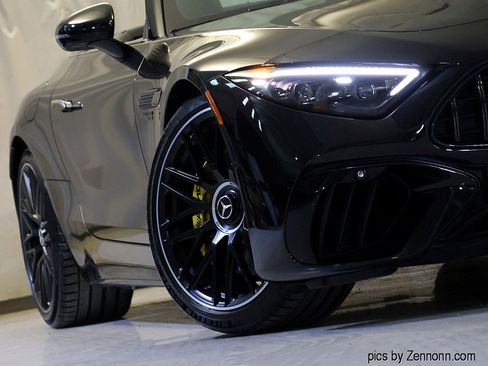 Used 2024 Mercedes-Benz SL 55 AMG 4MATIC image 4