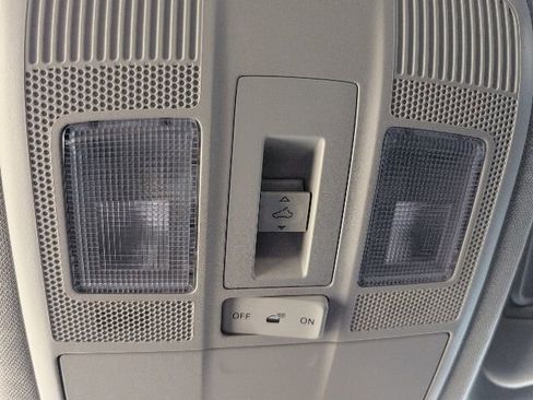 Used 2025 MAZDA CX-5 AWD 2.5 S w/ Premium Plus Pkg image 33