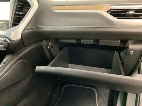 Used 2019 GMC Acadia SLE image 43