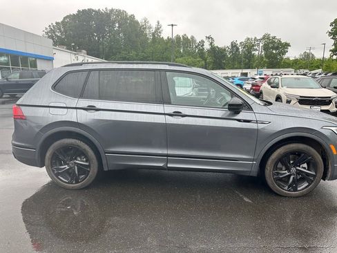 Used 2023 Volkswagen Tiguan SE R-Line AWD/4WD image 6