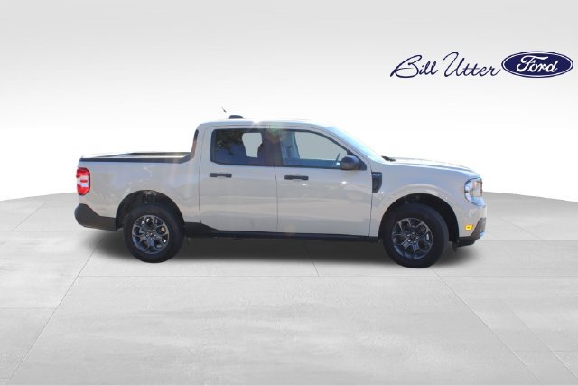 Used 2025 Ford Maverick XLT w/ Equipment Group 302A AWD/4WD image 4