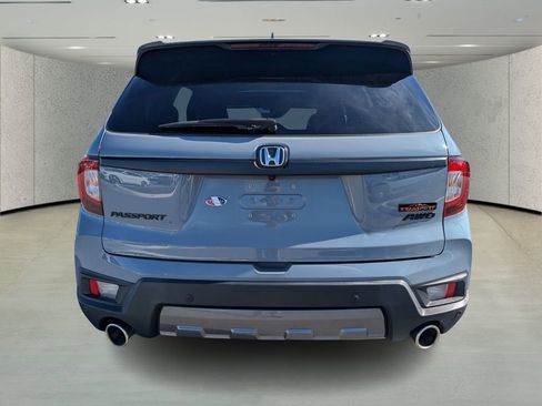 Used 2023 Honda Passport TrailSport image 4