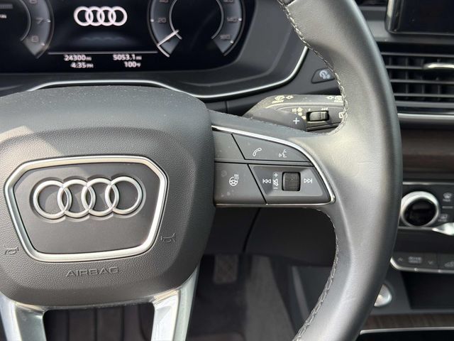 Used 2025 Audi Q5 e Premium AWD/4WD image 30
