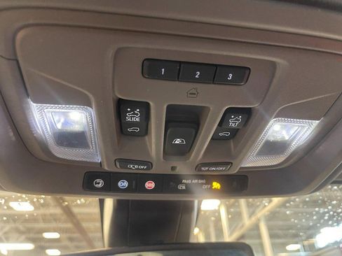 Used 2023 GMC Sierra 2500 Denali image 36