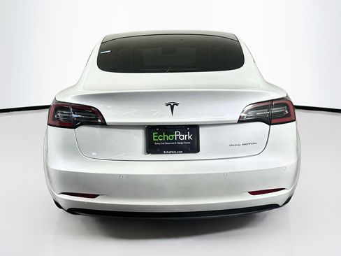 Used 2022 Tesla Model 3 Long Range AWD/4WD image 7