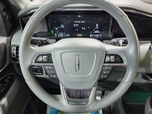 Used 2019 Lincoln Navigator L Reserve AWD/4WD image 13