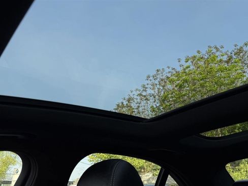 Used 2015 Mercedes-Benz C 300 4MATIC Sedan image 57