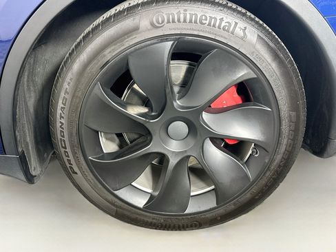 Used 2022 Tesla Model Y Performance AWD/4WD image 11