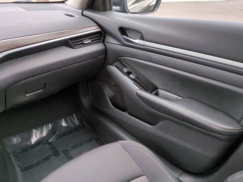 Used 2023 Nissan Altima 2.5 SV image 15