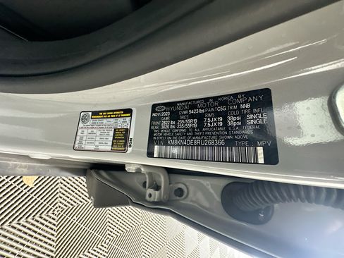 Used 2024 Hyundai Ioniq 5 SEL RWD image 12