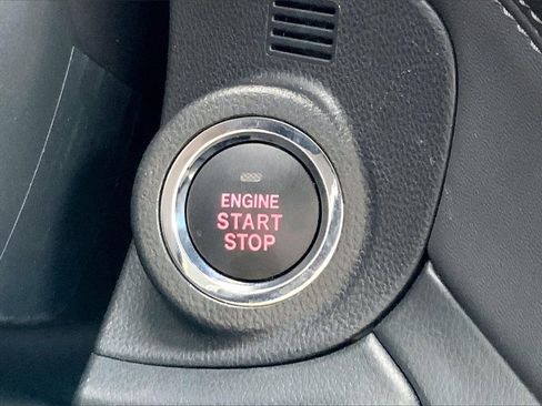 Certified 2025 Subaru Outback Premium image 15