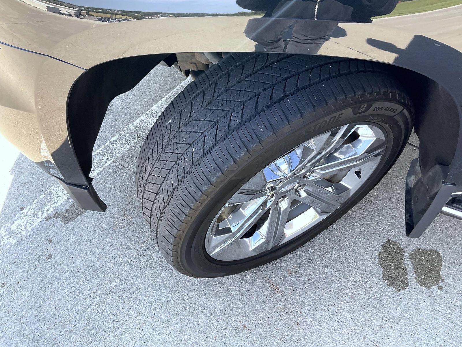 Used 2017 Chevrolet Suburban Premier AWD/4WD image 25