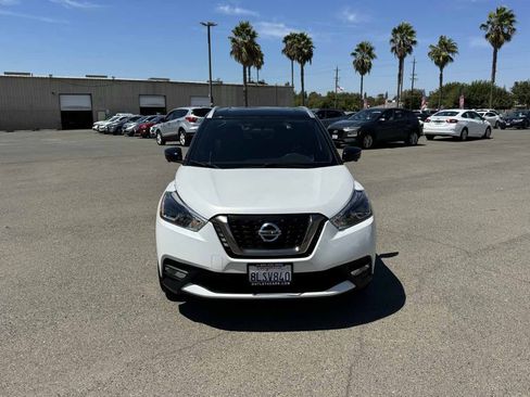 Used 2019 Nissan Kicks SR FWD image 4