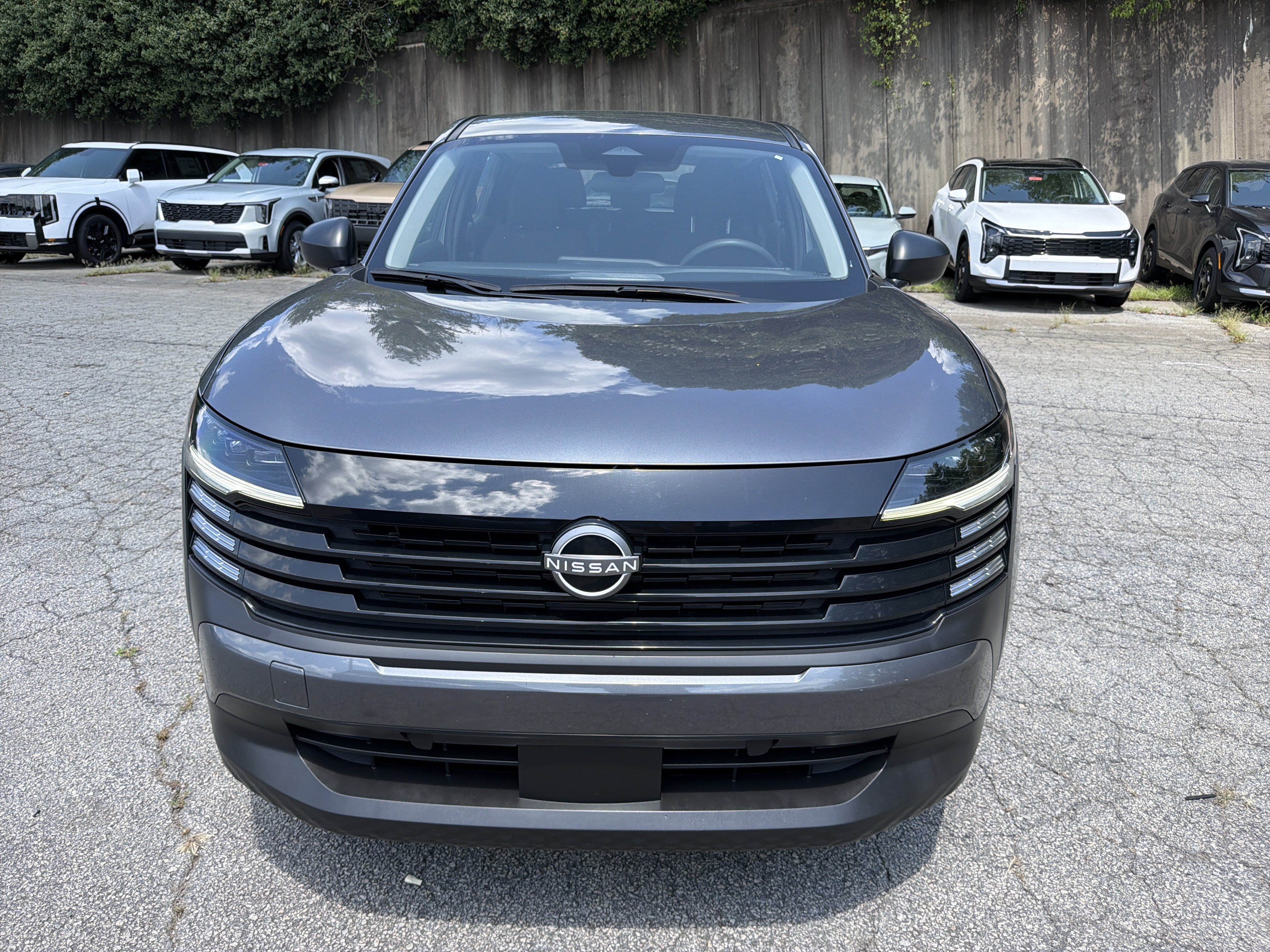 Used 2025 Nissan Kicks S AWD/4WD image 2