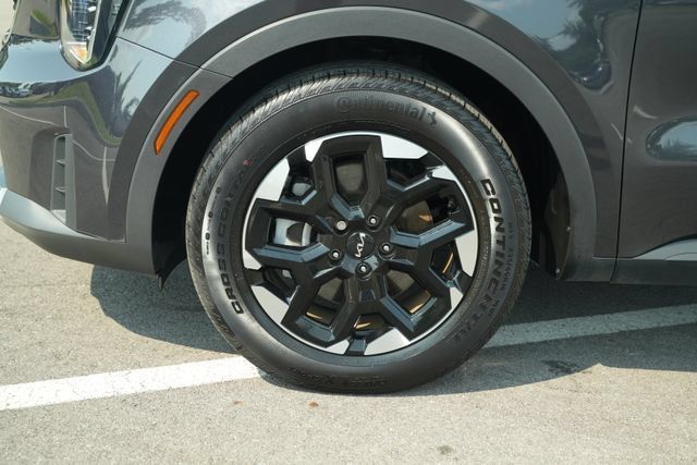 Used 2025 Kia Sorento S w/ Panoramic Sunroof Package FWD image 11