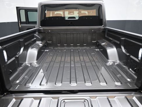 New 2025 Jeep Gladiator Sport image 14