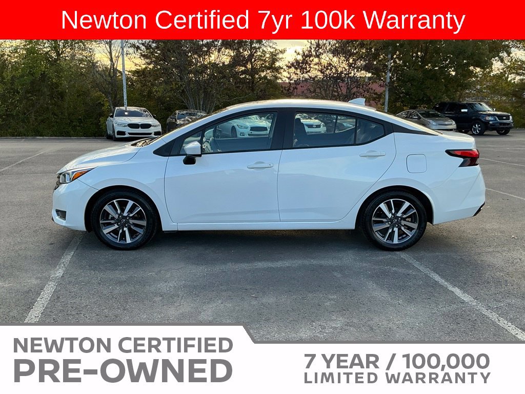 Used 2023 Nissan Versa SV FWD image 3