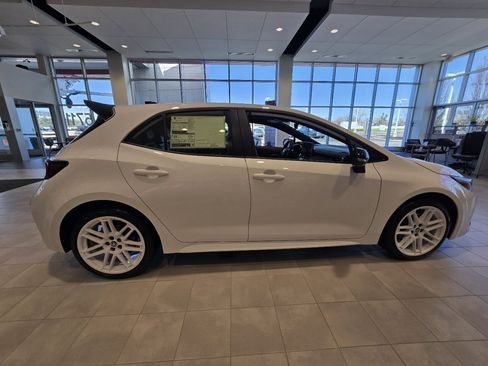 New 2026 Toyota Corolla SE image 10