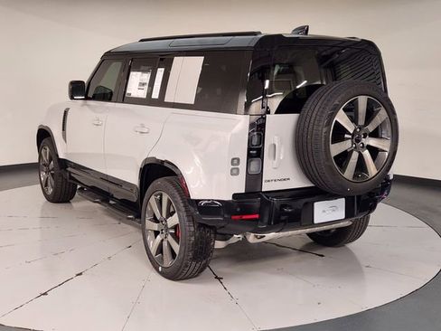 New 2026 Land Rover Defender 110 X AWD/4WD image 6