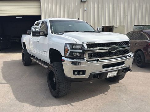 Used 2013 Chevrolet Silverado 2500 LTZ w/ LTZ Plus Package AWD/4WD image 3