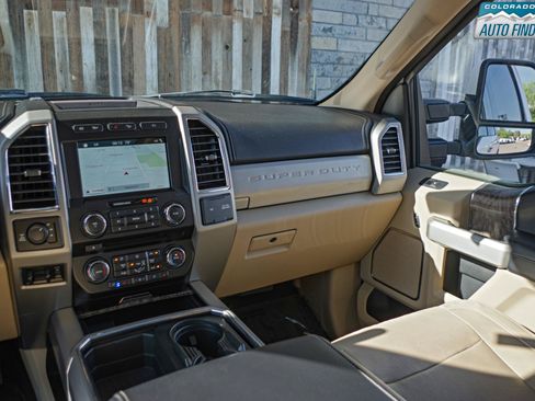 Used 2018 Ford F250 Lariat w/ Lariat Ultimate Package AWD/4WD image 17