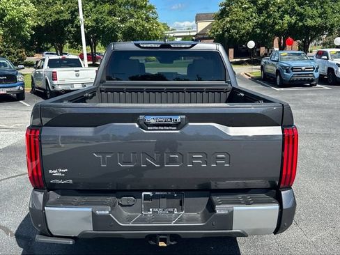 Used 2025 Toyota Tundra Limited AWD/4WD image 4