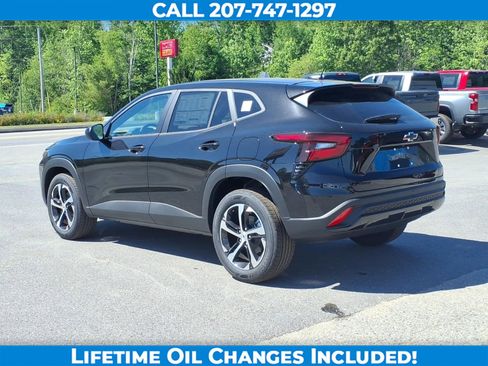 New 2026 Chevrolet Trax RS w/ Driver Confidence Package FWD image 7