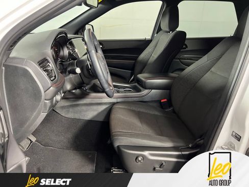 Used 2025 Dodge Durango GT w/ Blacktop Package AWD/4WD image 11